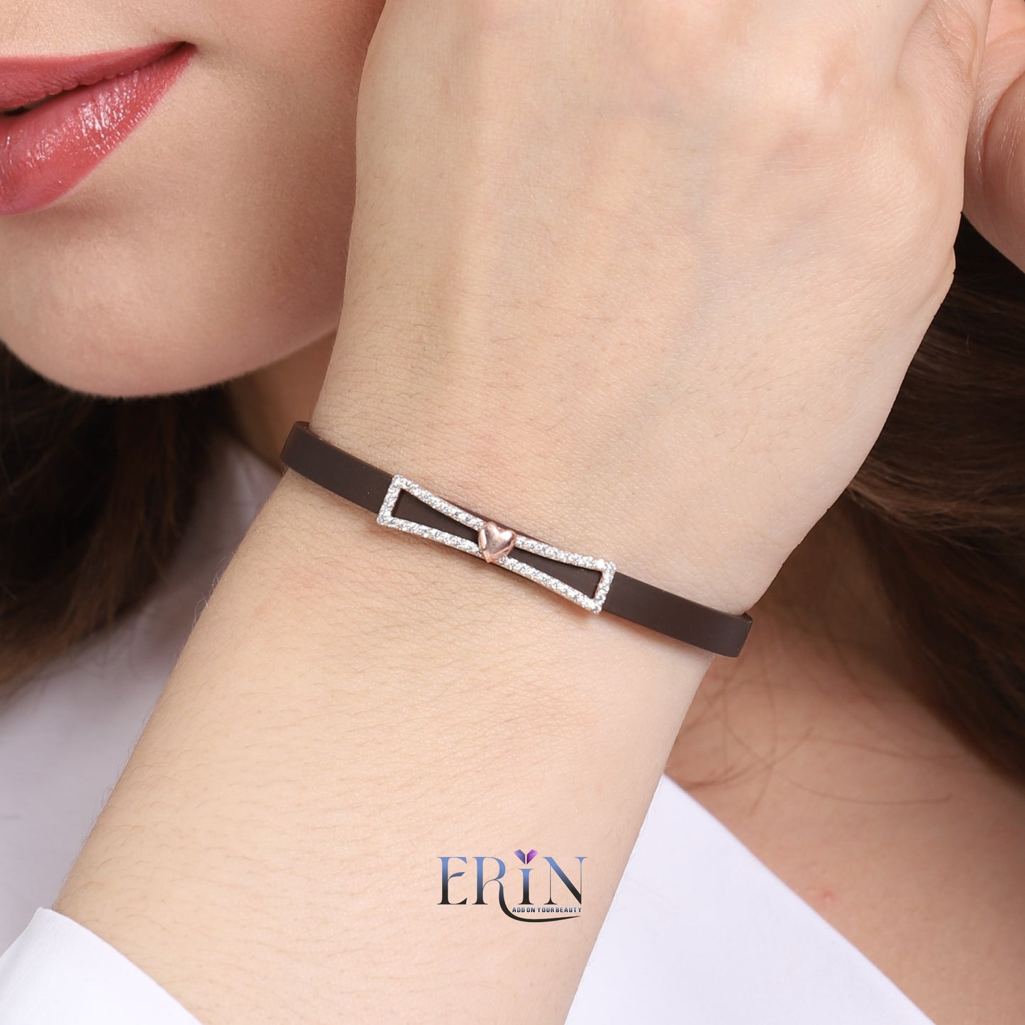 Beautiful Design Silver Silicon Belt Bracelet For all