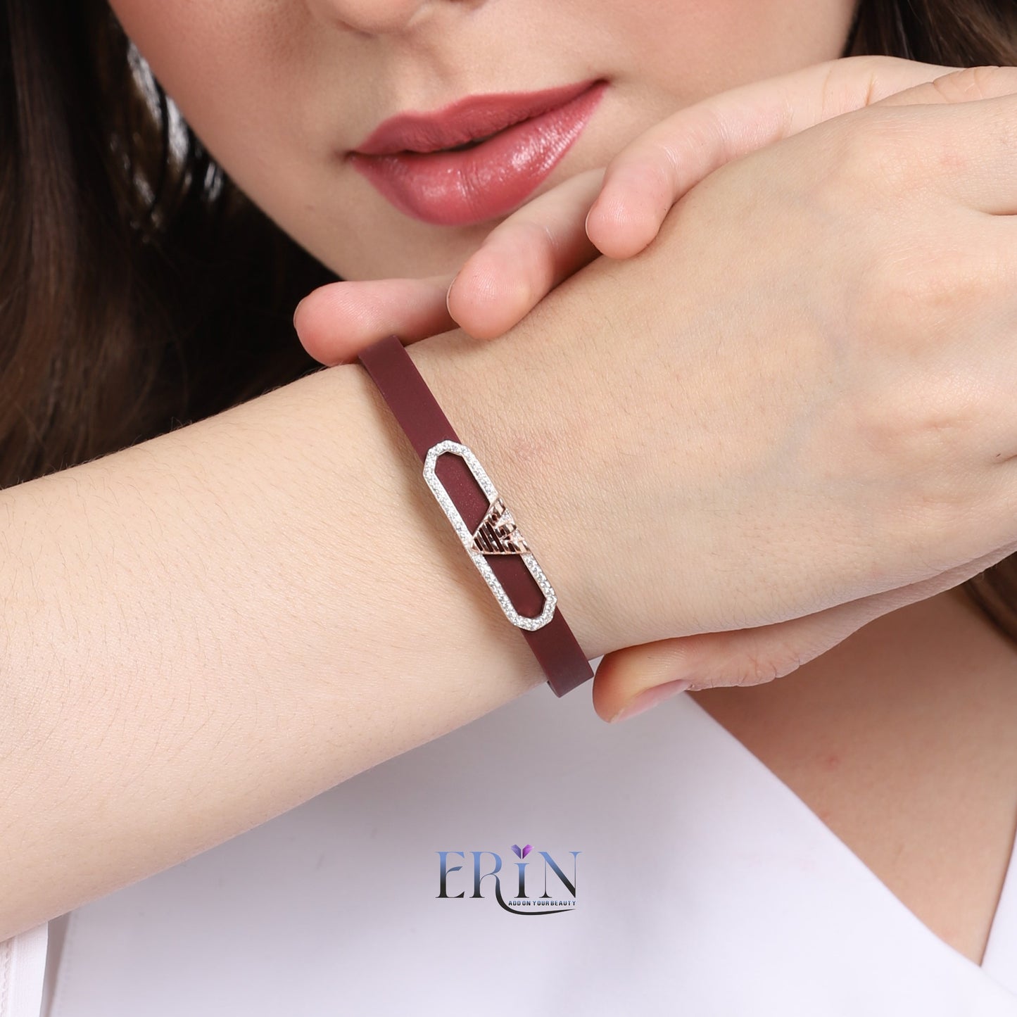 Beautiful Design Silver Silicon Belt Bracelet For all