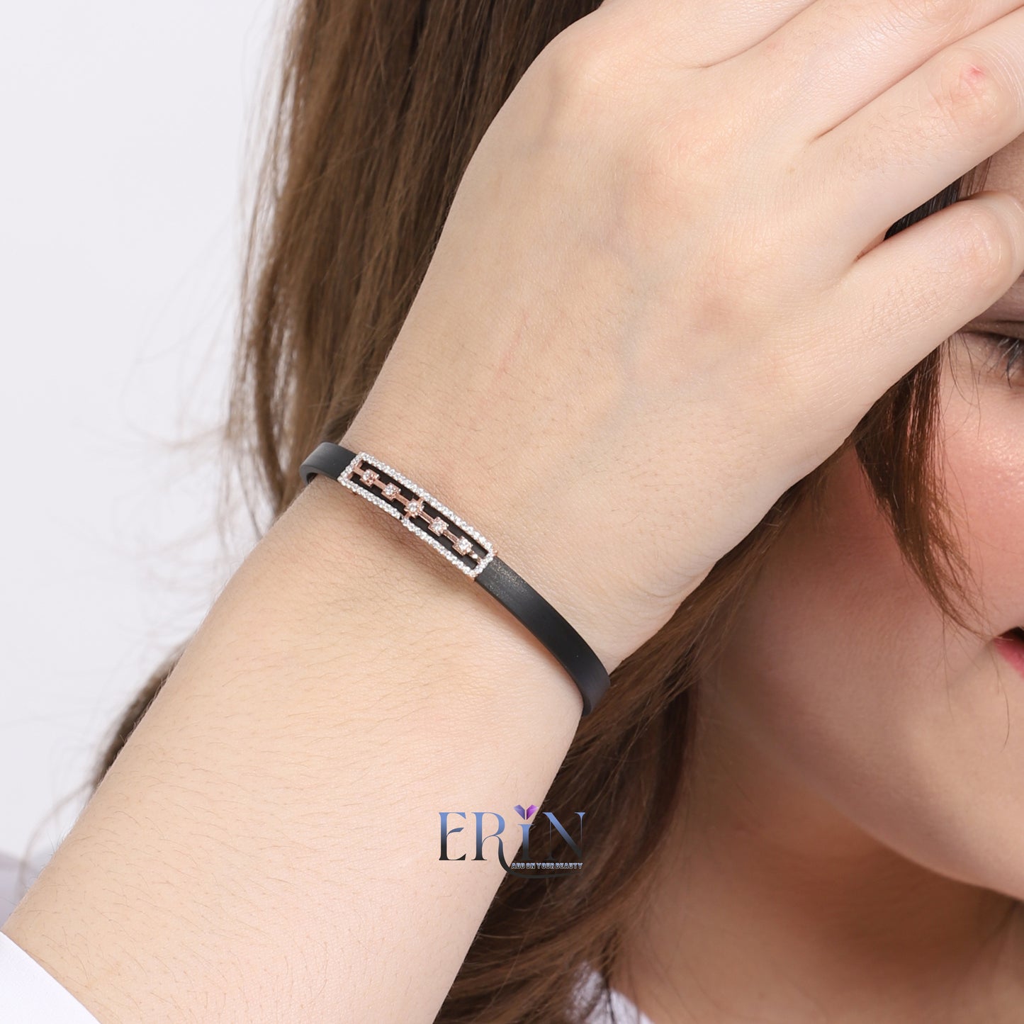 Beautiful Design Silver Silicon Belt Bracelet For all