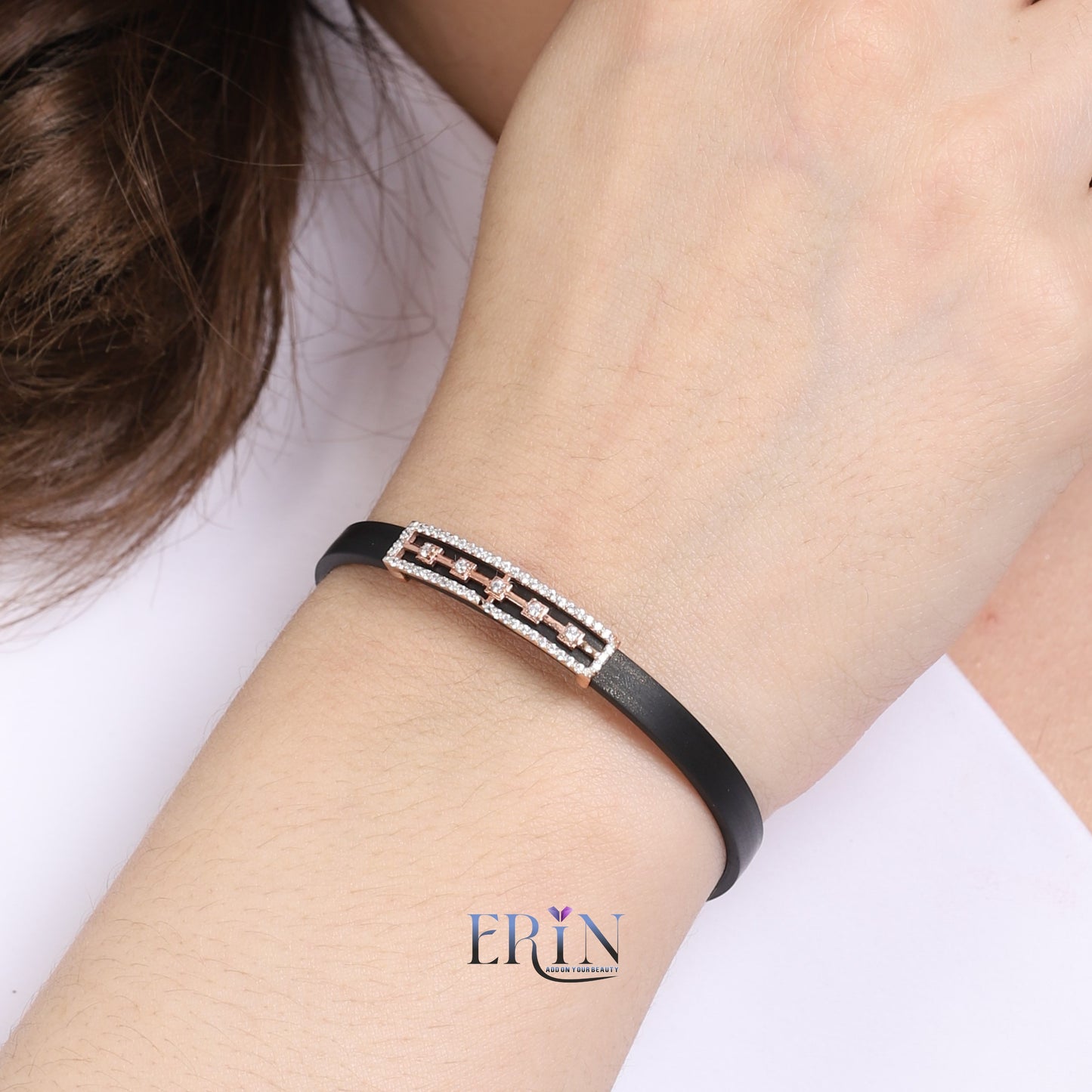 Beautiful Design Silver Silicon Belt Bracelet For all